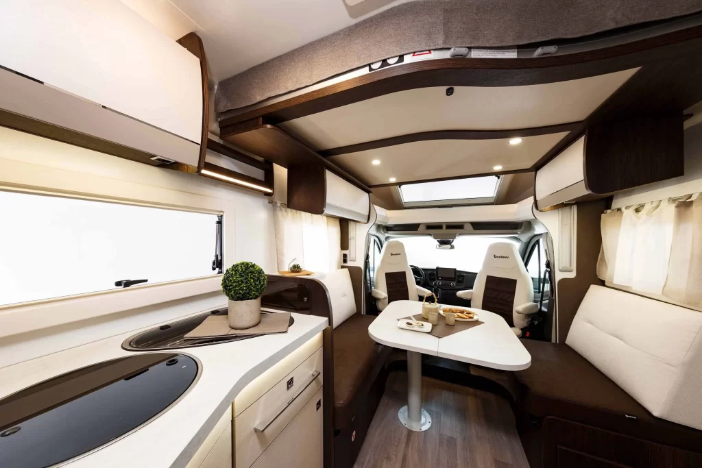 interior autocaravana cordoba