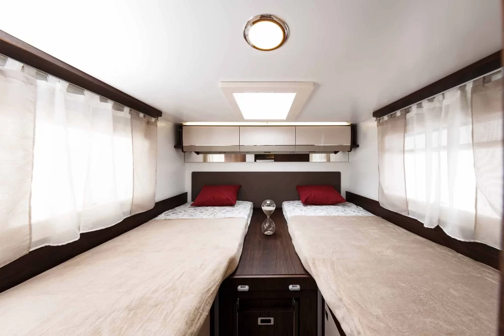 camas individuales caravana